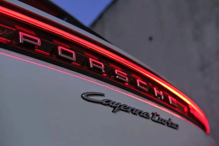 2024 Porsche Cayenne Turbo E-Hybrid