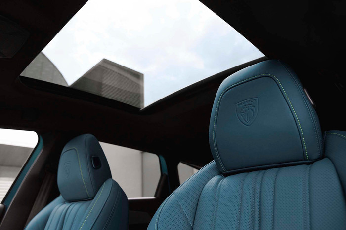 308 GT BlueHDi Blue Nappa Edition