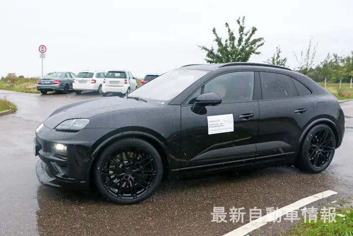 Porsche Macan EV