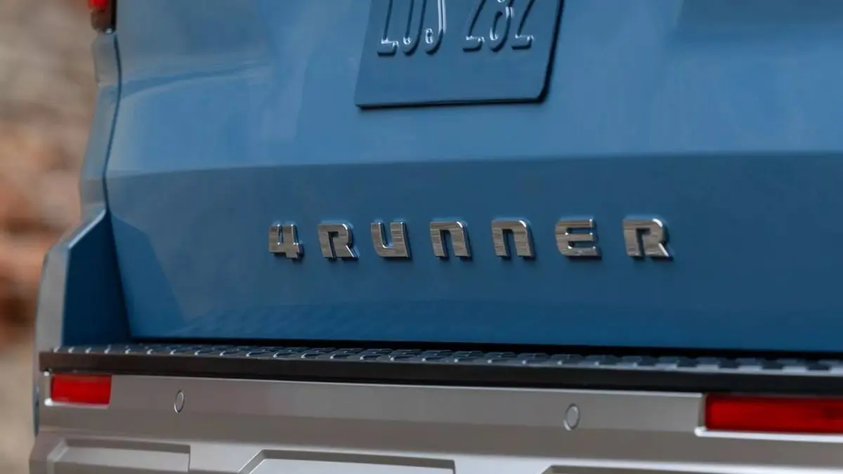 2025-Toyota-4Runner-teaser