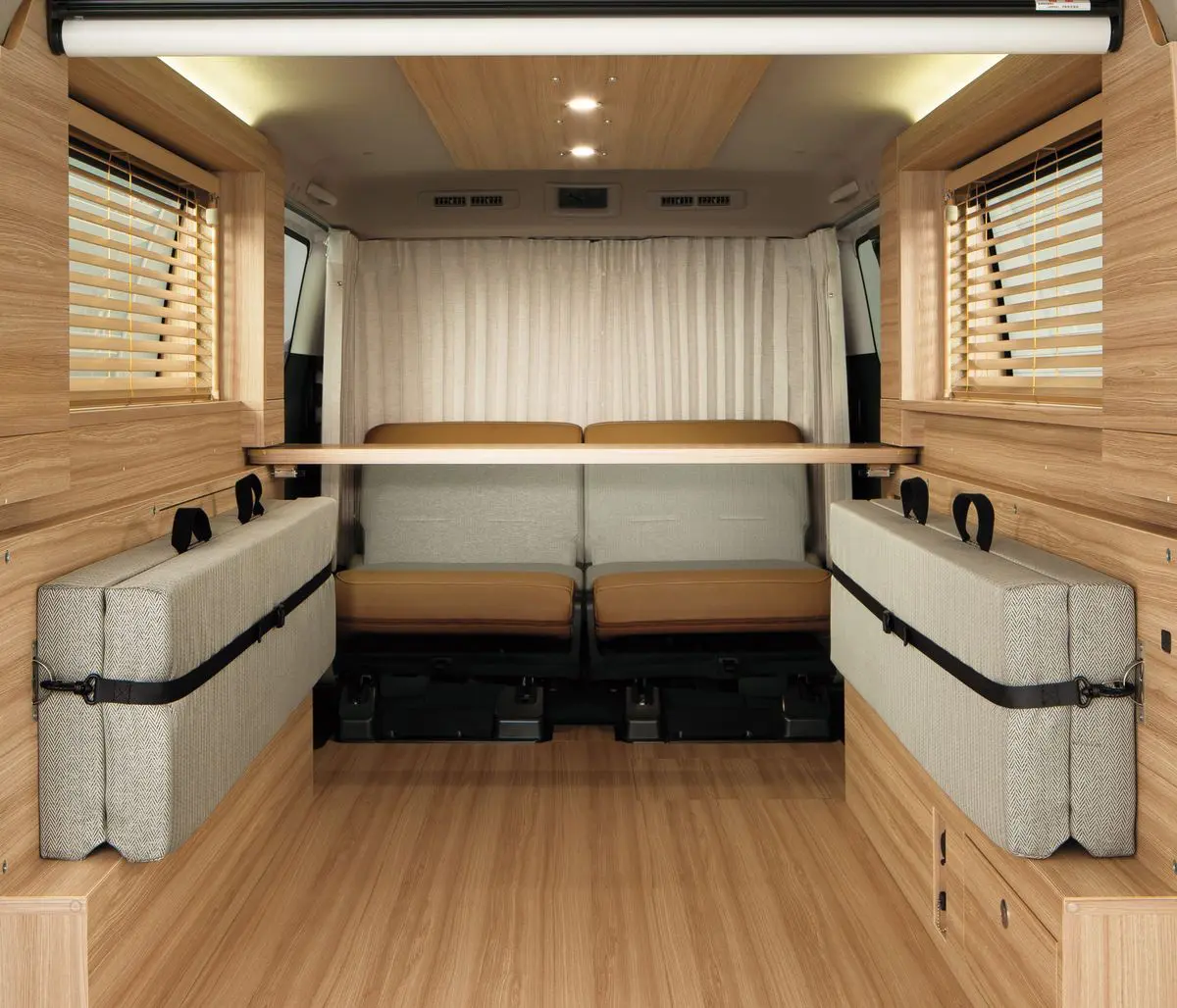 2024-nissan-caravan-myroom