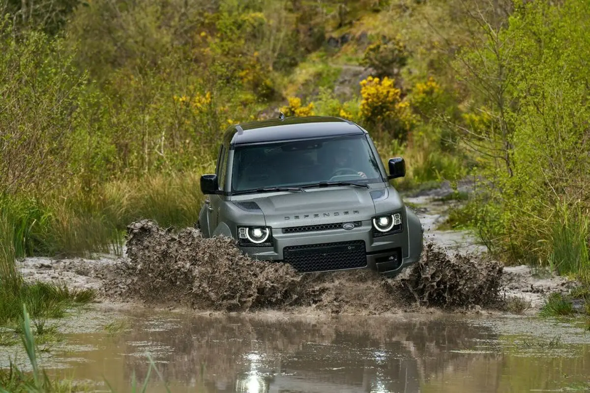 Land-Rover-Defender-OCTA