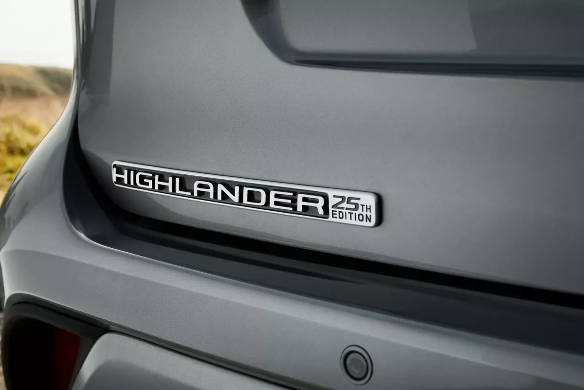 Toyota_2025_Highlander