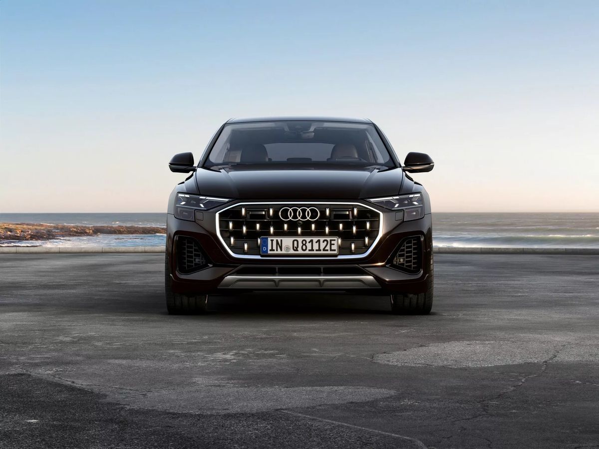 2025-Audi-Q8-TFSI-e-quattro