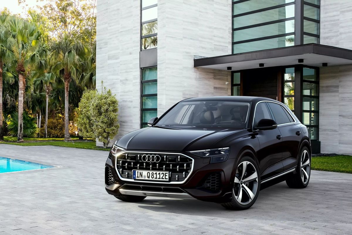 2025-Audi-Q8-TFSI-e-quattro