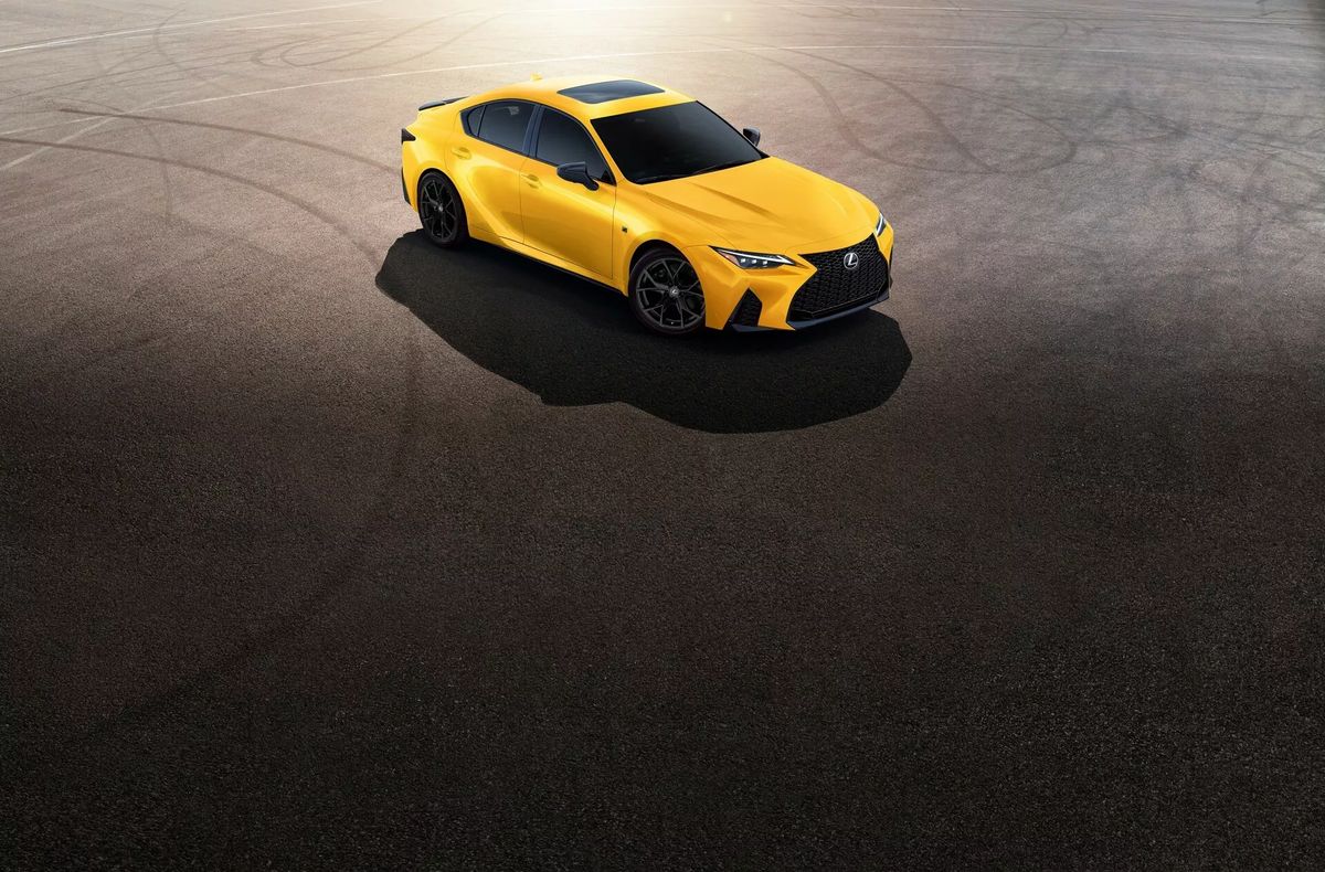 2025-Lexus-IS