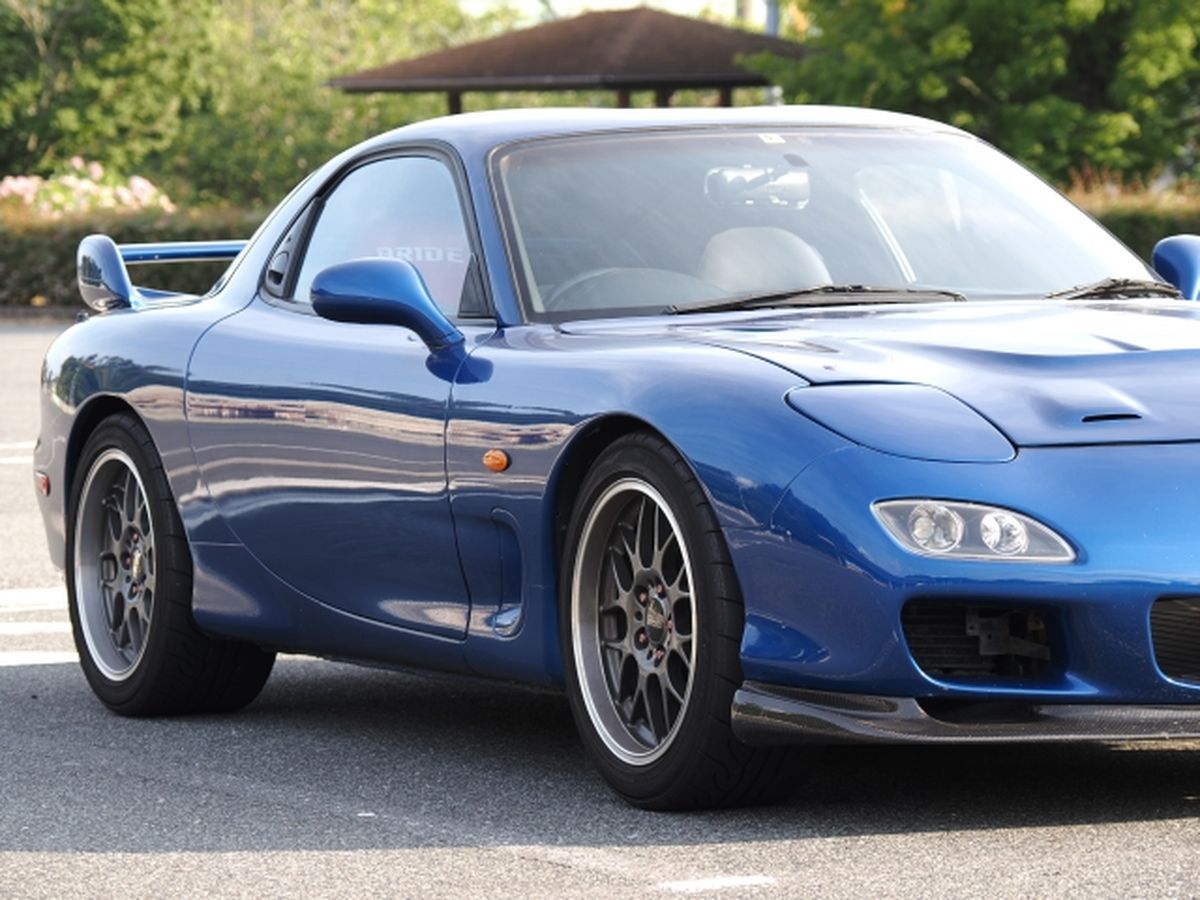 RX-7 Don't Do It The reality and appeal surrounding the legendary sports car.