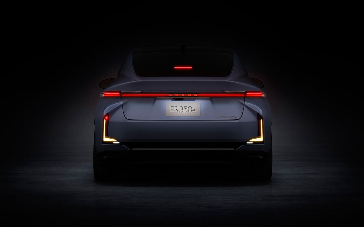LEXUS ES 2026