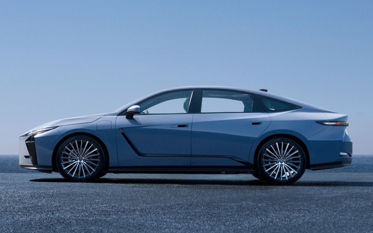 LEXUS ES 2026