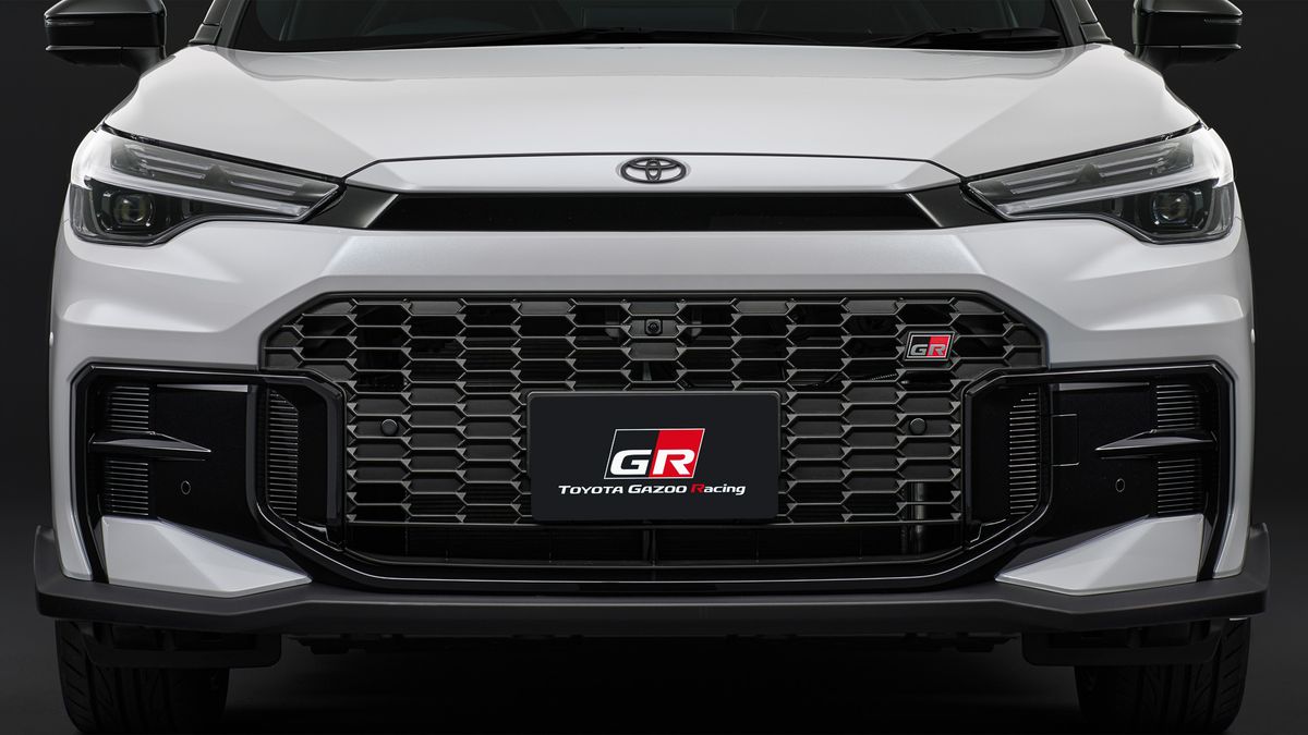 2025 COROLLA CROSS GR SPORT