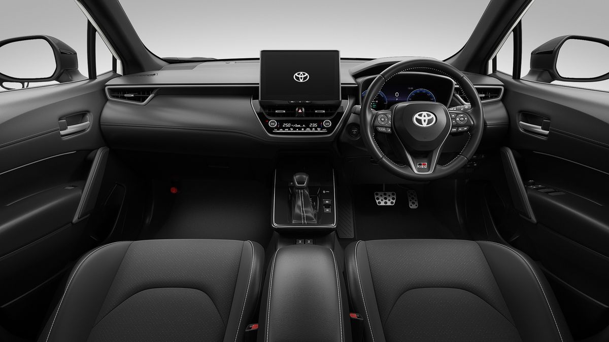 2025 COROLLA CROSS GR SPORT