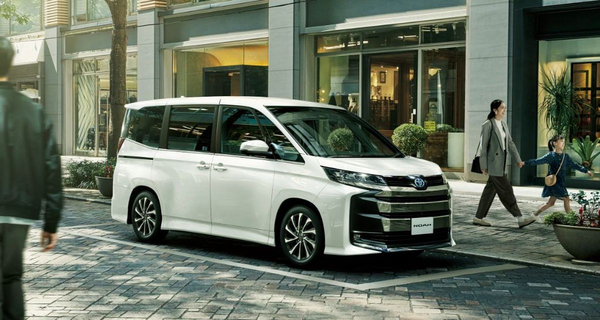 toyota-noah-2025