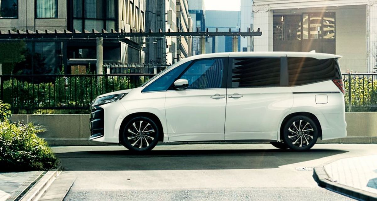 toyota noah 2025
