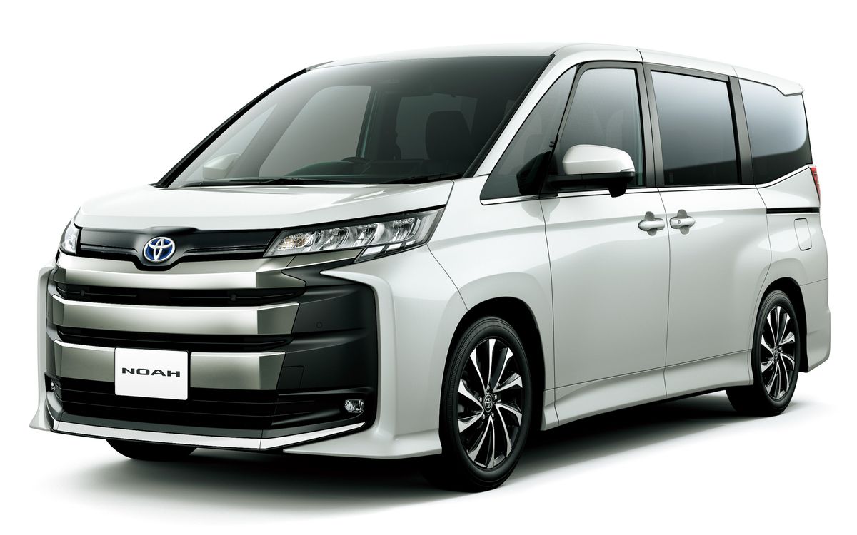 toyota noah ホワイトパールクリスタルシャイン〈070〉