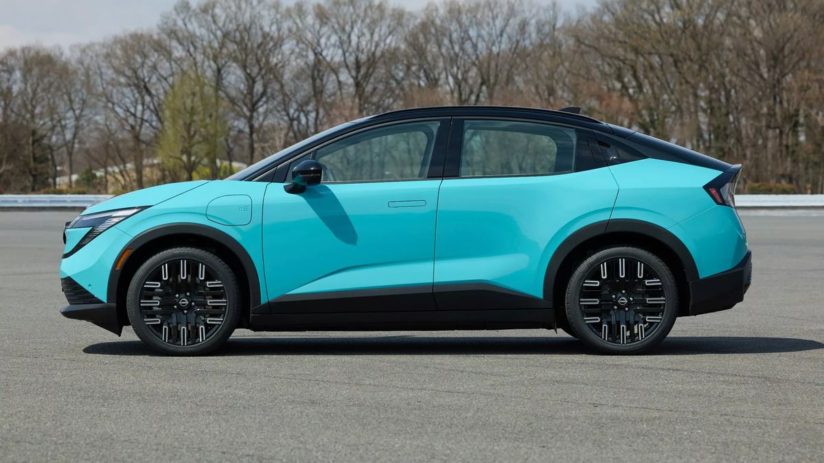 2026-Nissan-Leaf