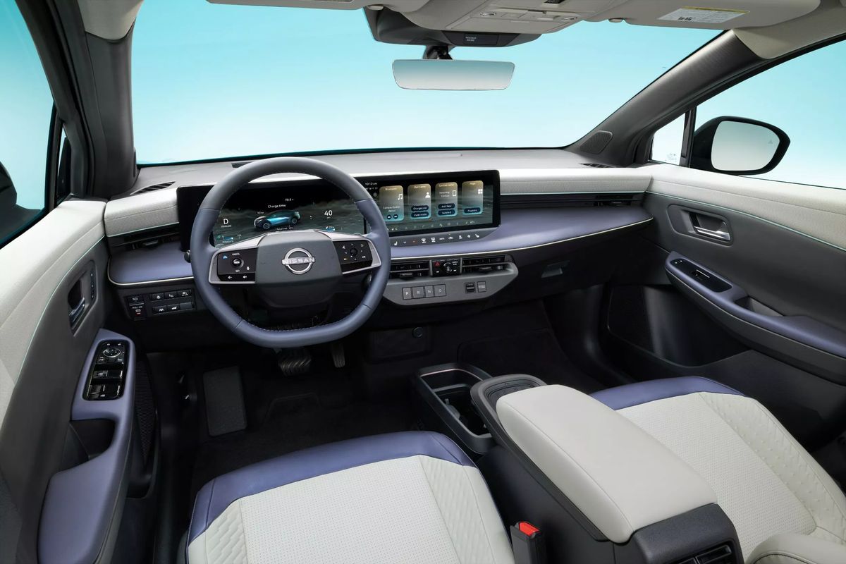 日産 リーフ 「モノリススタイルデザイン」と称される14.3インチの大型デュアルディスプレイ