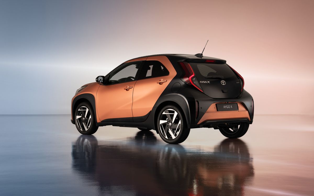 AYGO X