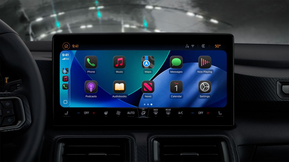 Apple-WWDC25-iOS-26-CarPlay-Dark-mode