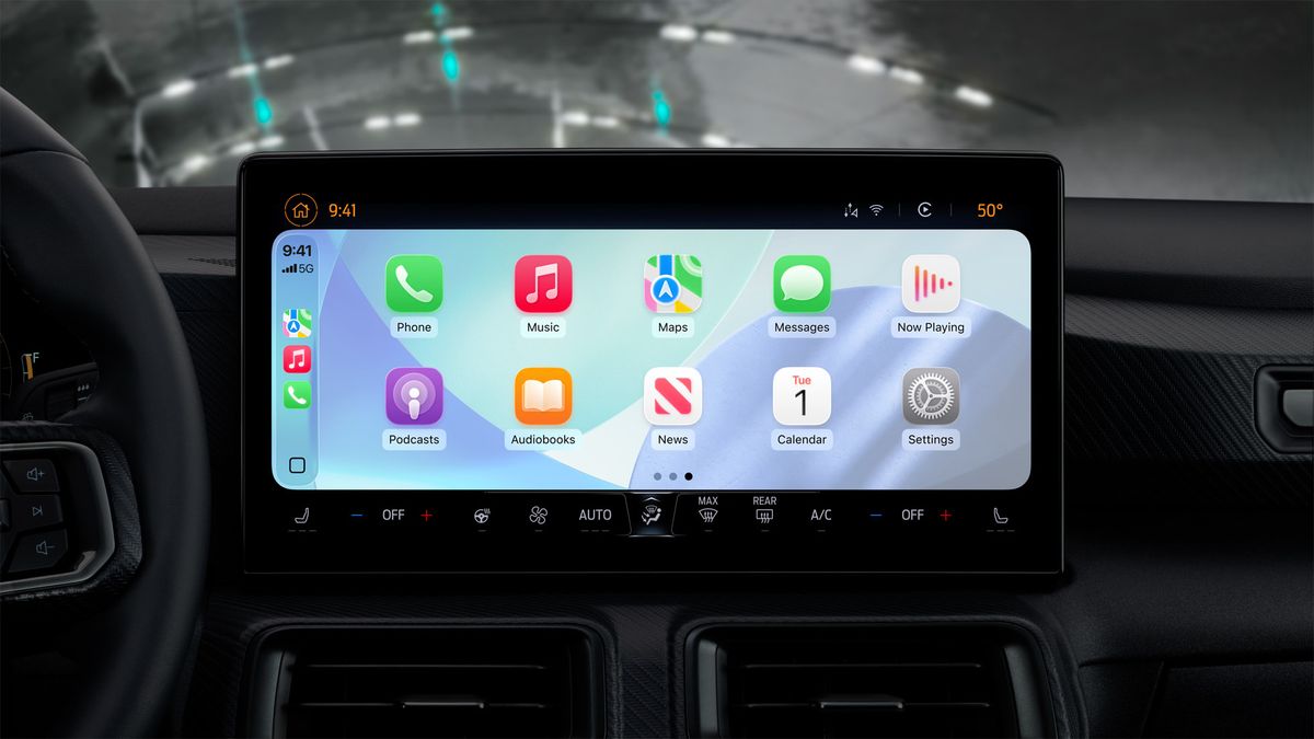 Apple-WWDC25-iOS-26-CarPlay-Light-mode
