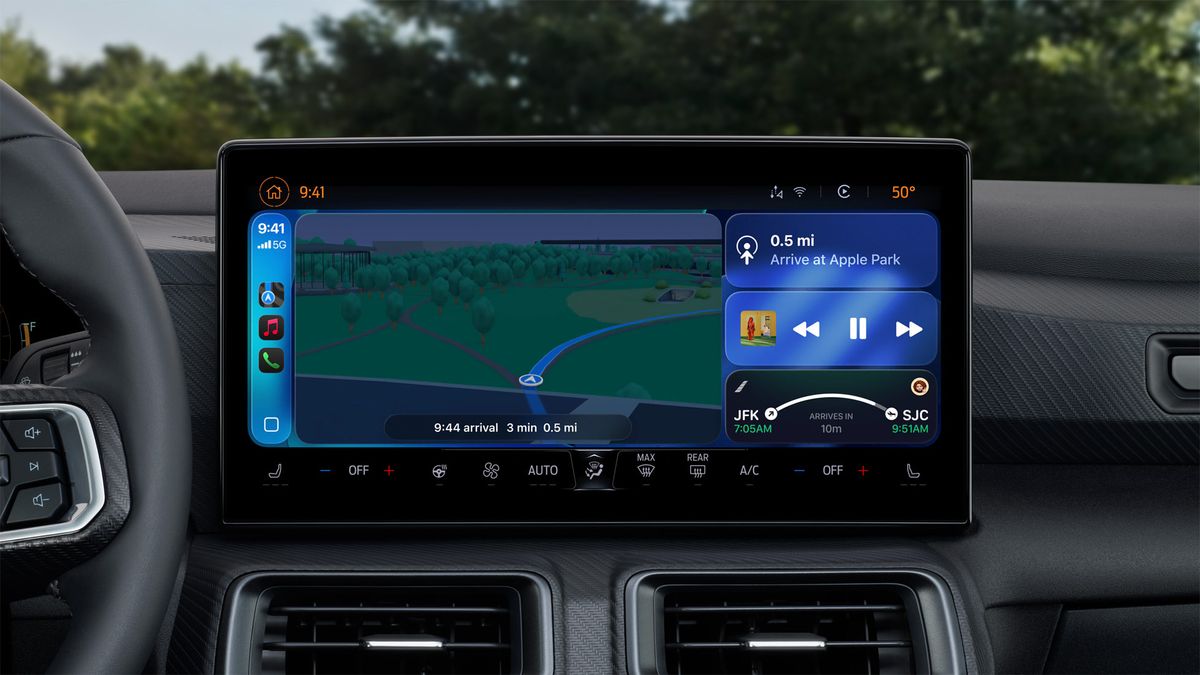 Apple-WWDC25-iOS-26-CarPlay-Live-Activities