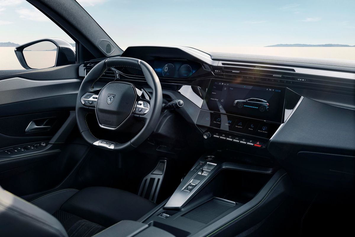 Peugeot-E-308