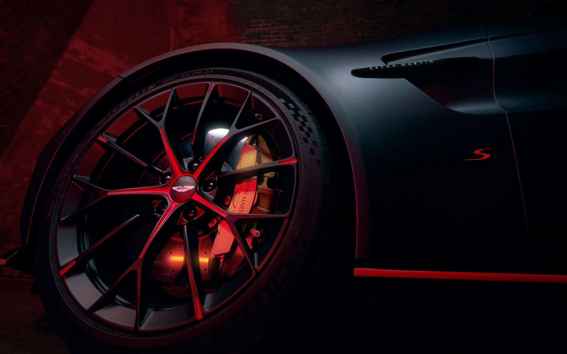2025 vantage s