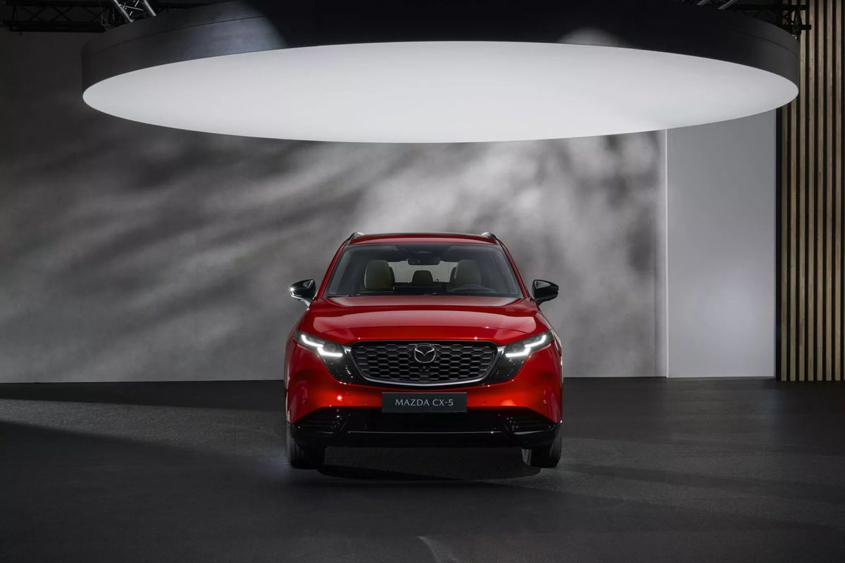 2025-mazda-cx-5-crossover-stylish-hybrid