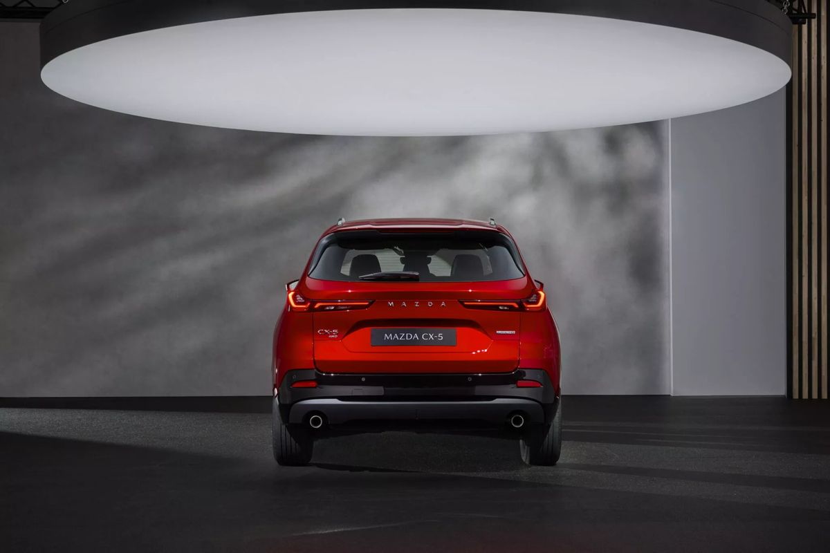 2025-mazda-cx-5-crossover-stylish-hybrid