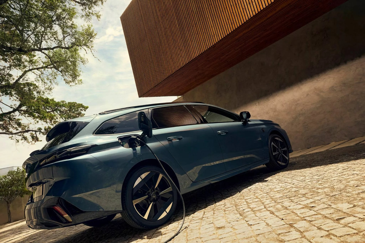 2026 Peugeot 308 SW