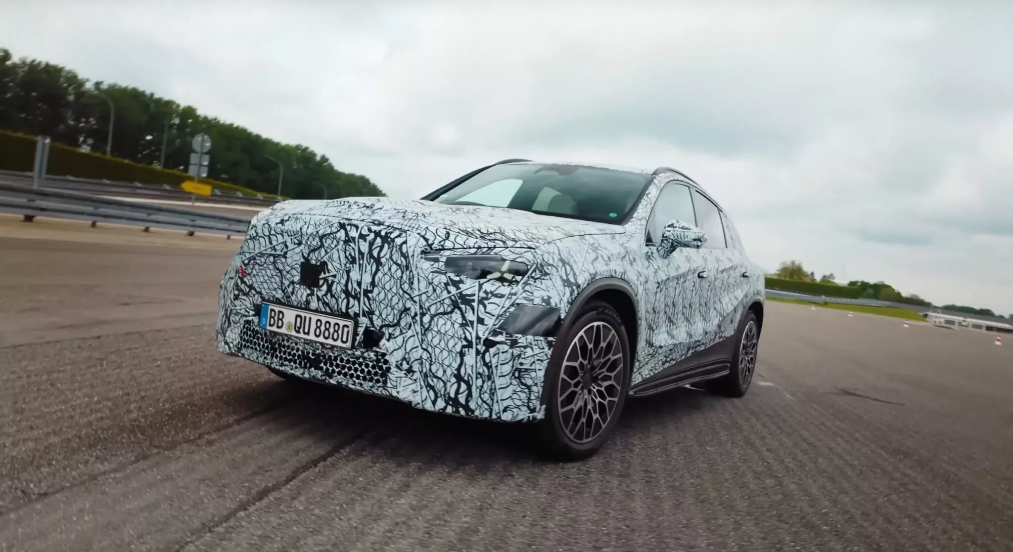 Mercedes-GLC-EV