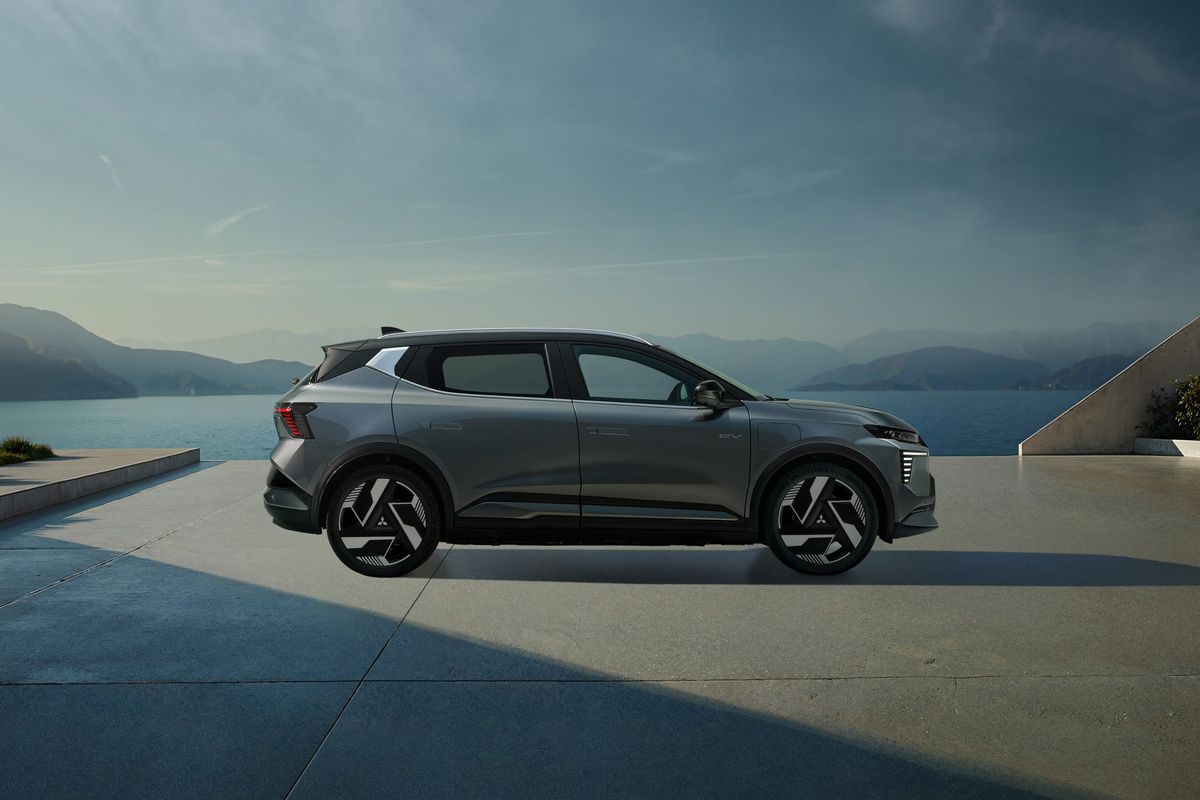 ELECTRIC ECLIPSE CROSS COMPACT SUV
