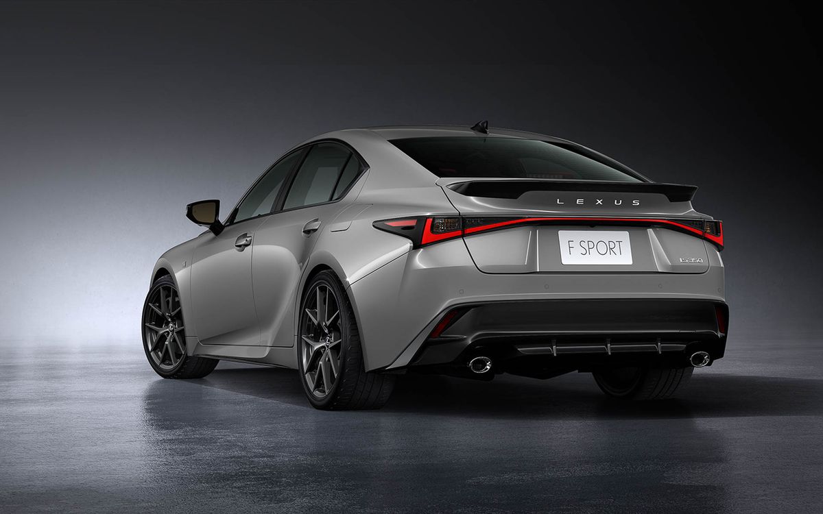 LEXUS-IS-2025