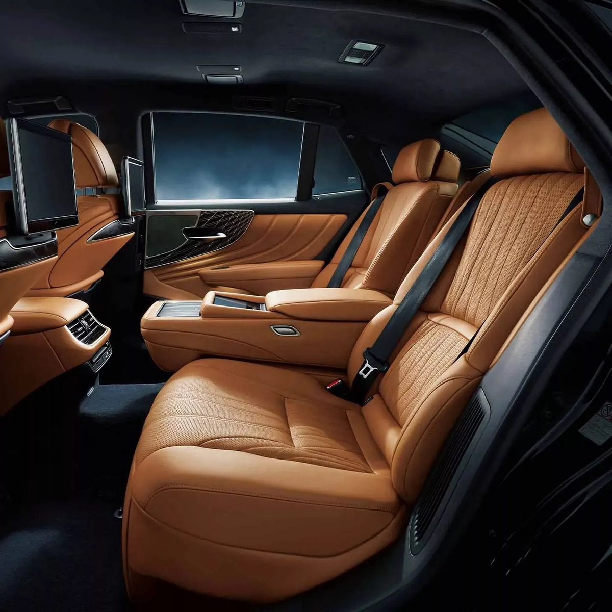 Lexus LS