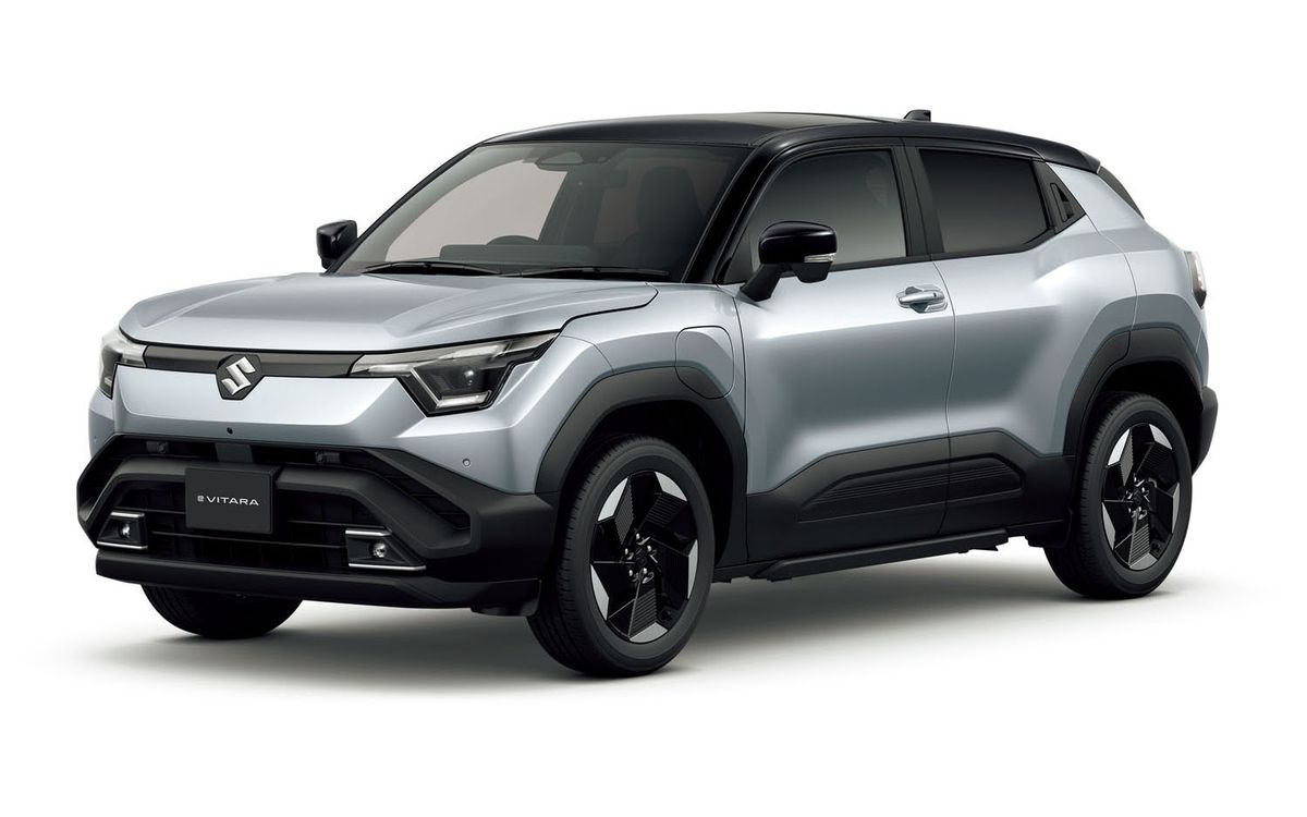 Z（スプレンディッドシルバーパールメタリック ブラック2トーンルーフ）