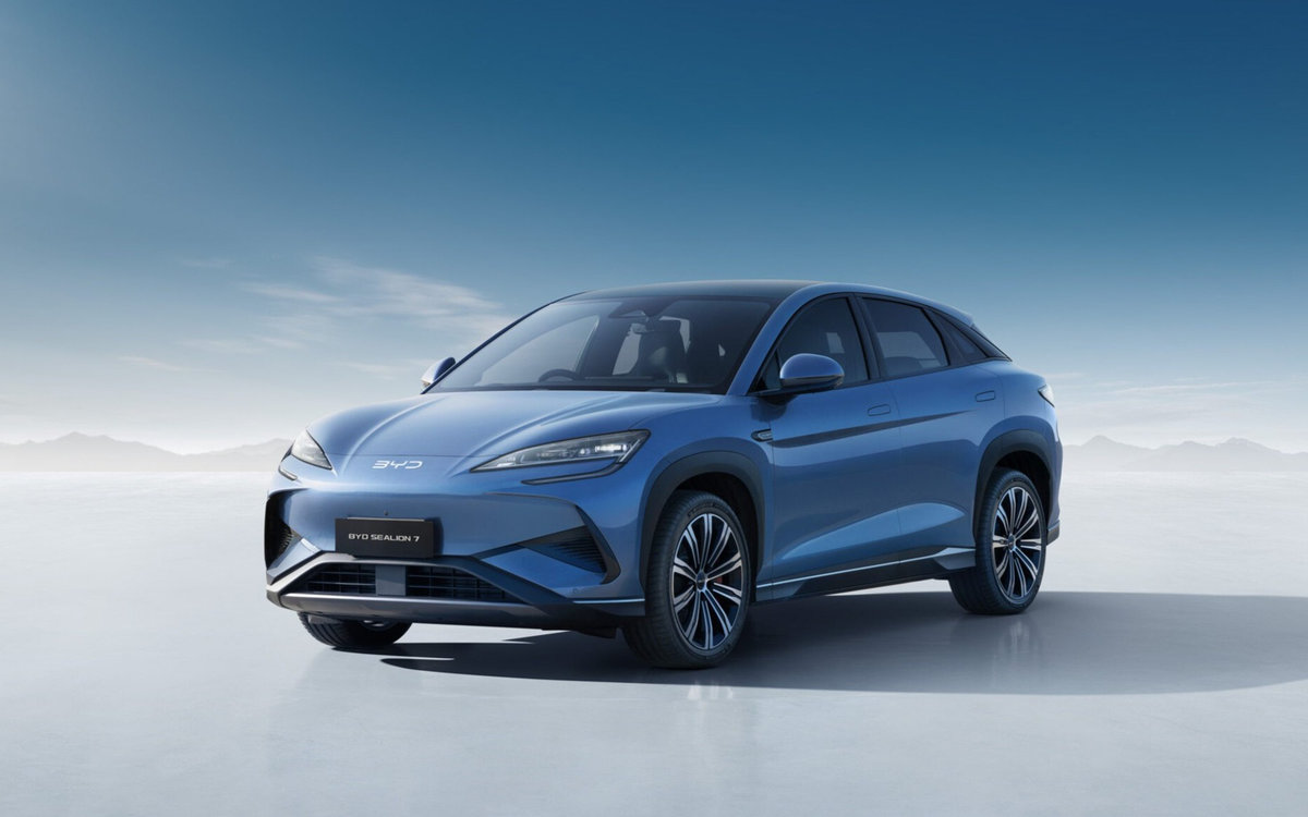 BYD SEALION 7