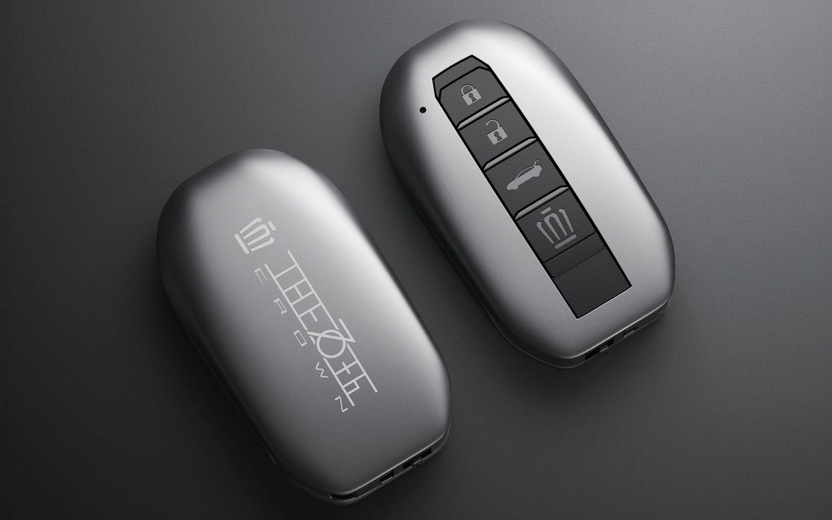 クラウン専用キー（2個/THE 70thロゴ入り）