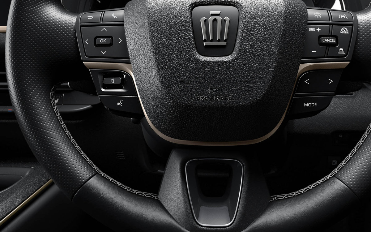 3本スポークステアリングホイール