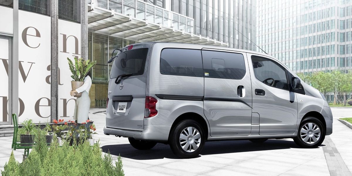 nissan-nv200-vanette-new-outdoor-black-edition-arrives