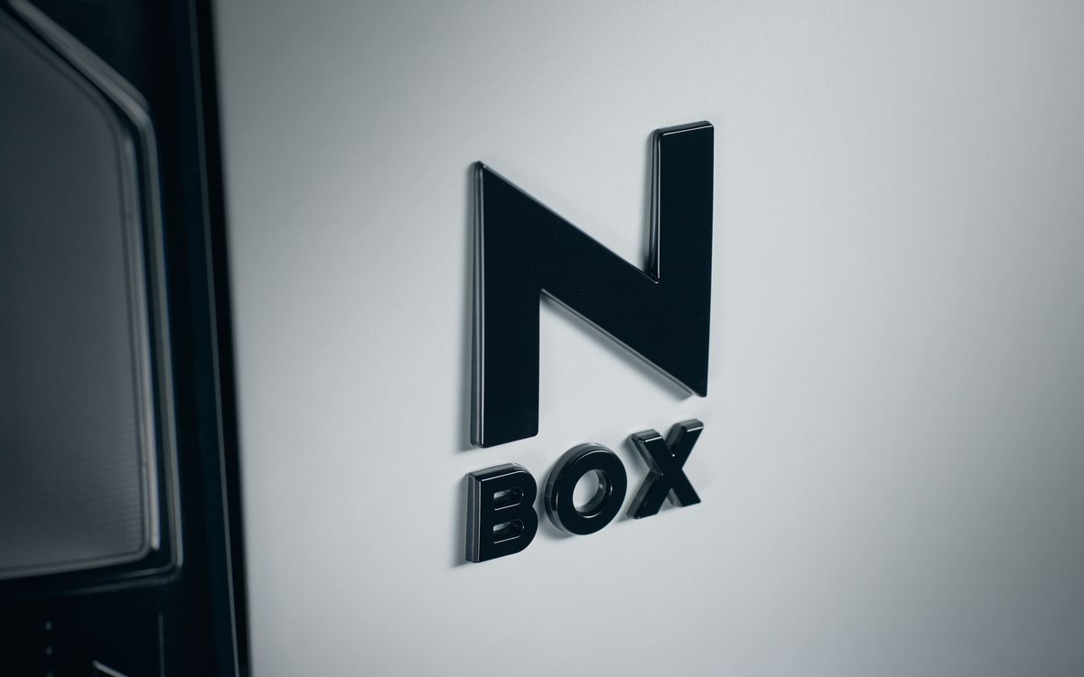 N-BOX CUSTOM blackstyle 