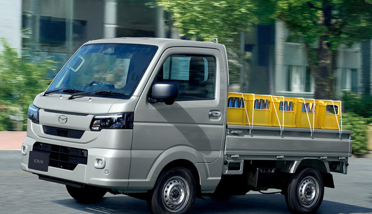 mazda-scrum-truc