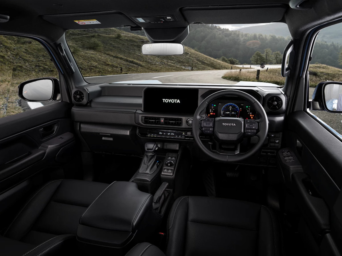 TOYOTA-LAND-CRUISER-FJ