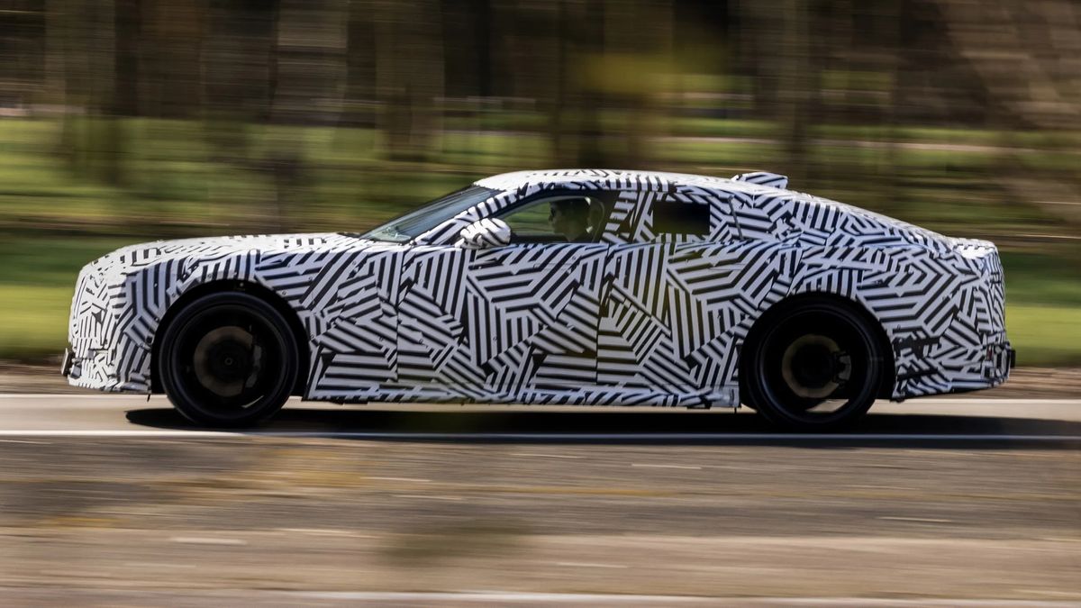 2026-jaguar-gt-interior-reveal