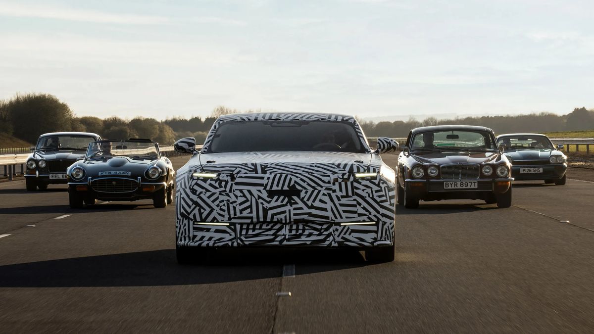 2026-jaguar-gt-interior-reveal