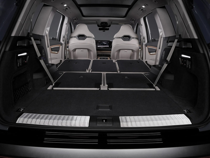 2027-Audi-Q7