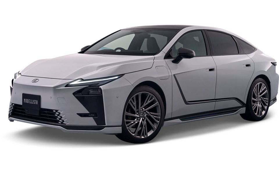 MODELLISTA-LEXUS-ES-2026