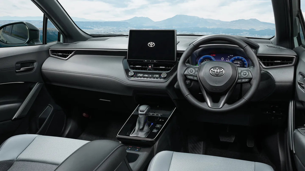 2026-toyota-new-model-corolla-cross-partial-upgrade-g-grade-discontinued