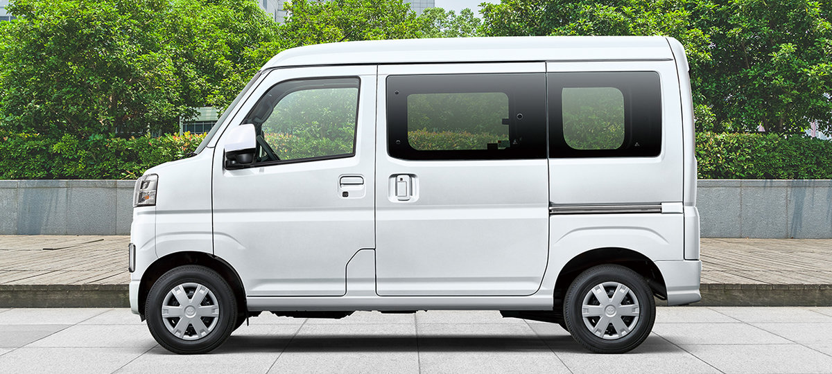 in-june-2026-toyota-will-release-a-facelifted-version-of-the-new-pixis-van-safety-features-have-been-significantly-improved