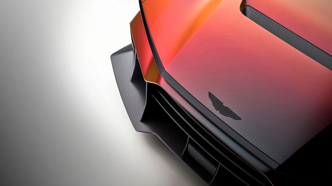 Aston-Martin-Valen-New