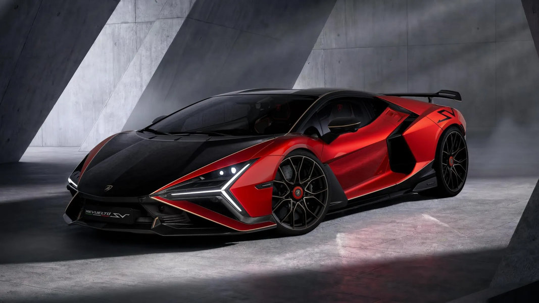 Lamborghini-Revuelto-SV