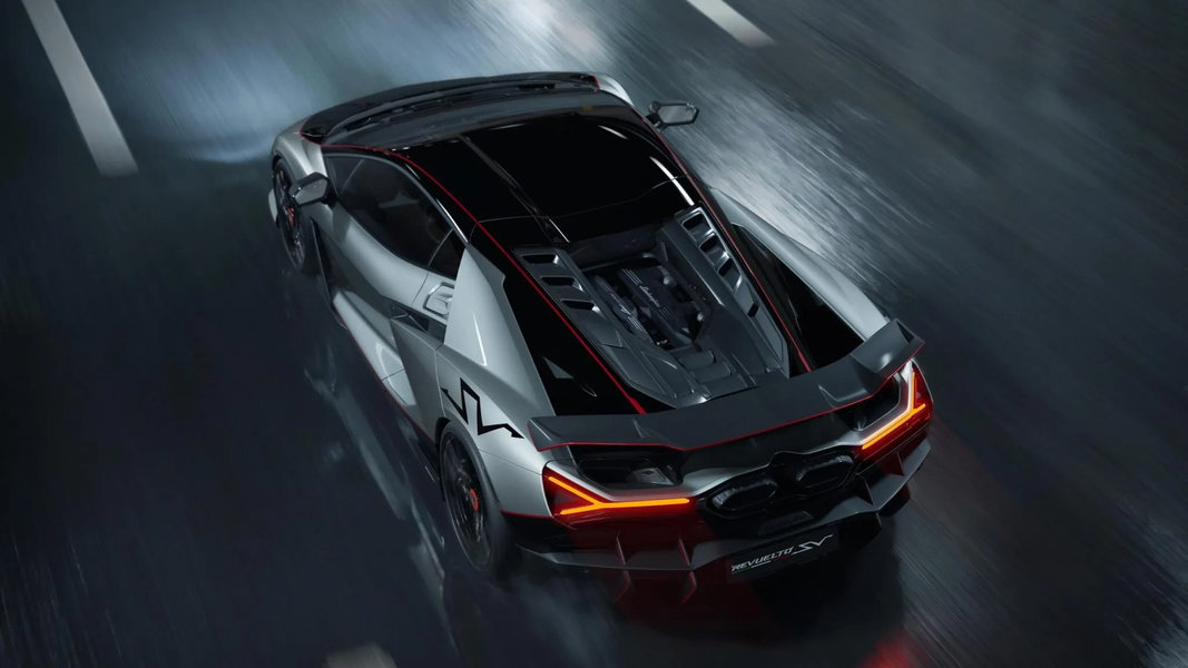 Lamborghini-Revuelto-SV